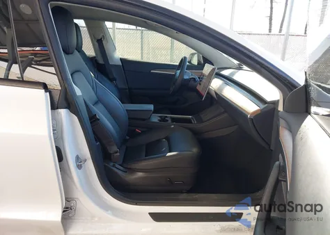 2023 Tesla Model 3 Rear-Wheel Drive z USA, uszkodzony, nr VIN 5YJ3E1EA1PF563835